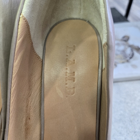 🐢 L.A.M.B. Women Novice Taupe High Wedge Slip On Size 9.5 Pumps - Picture 10 of 17